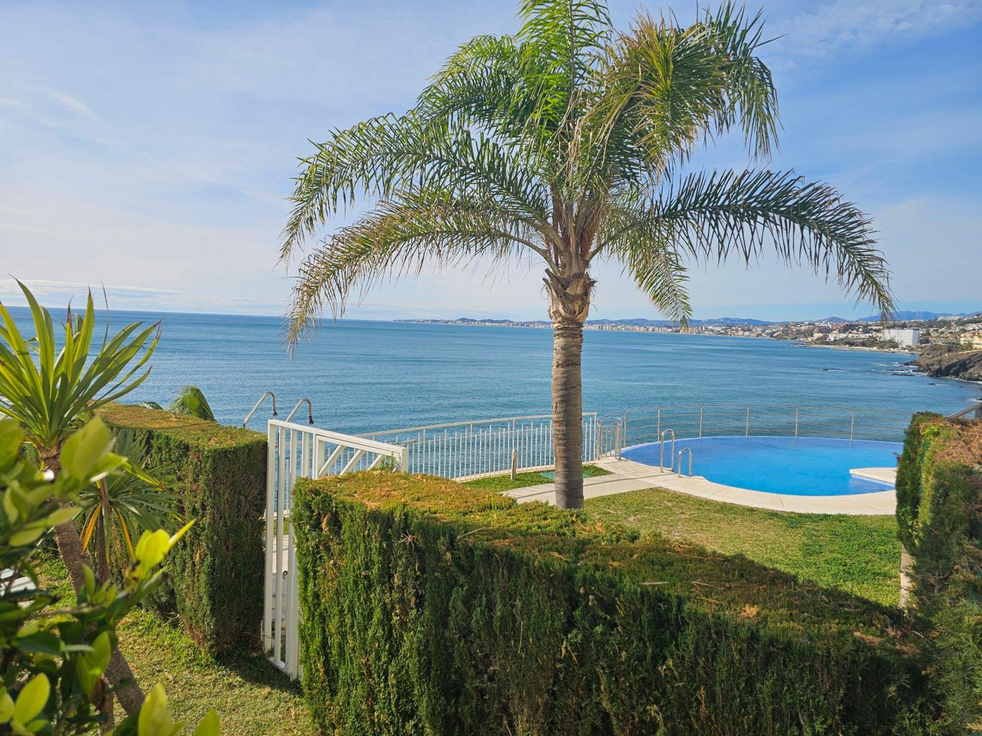 Intercomerciofeja Experiencia De Lujo Benalmádena Exteriör bild